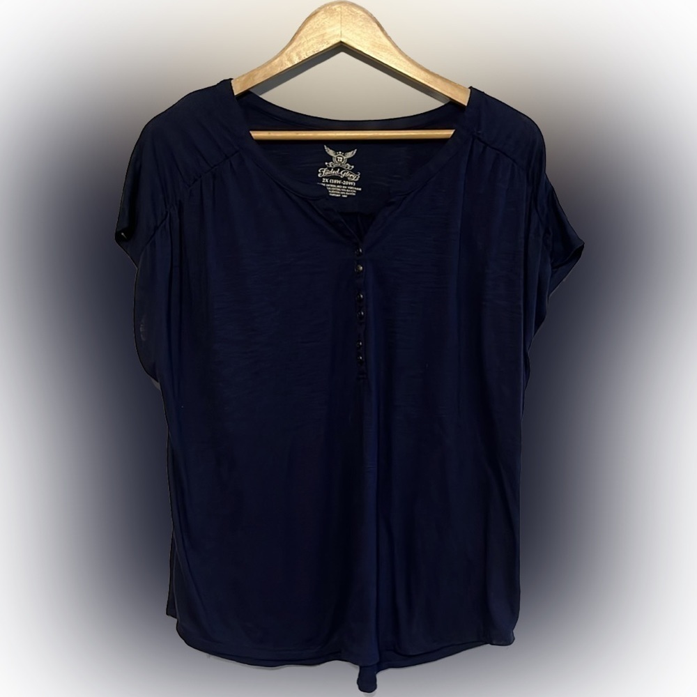 PLUS Faded Glory Navy Tee - Picture 3 of 10